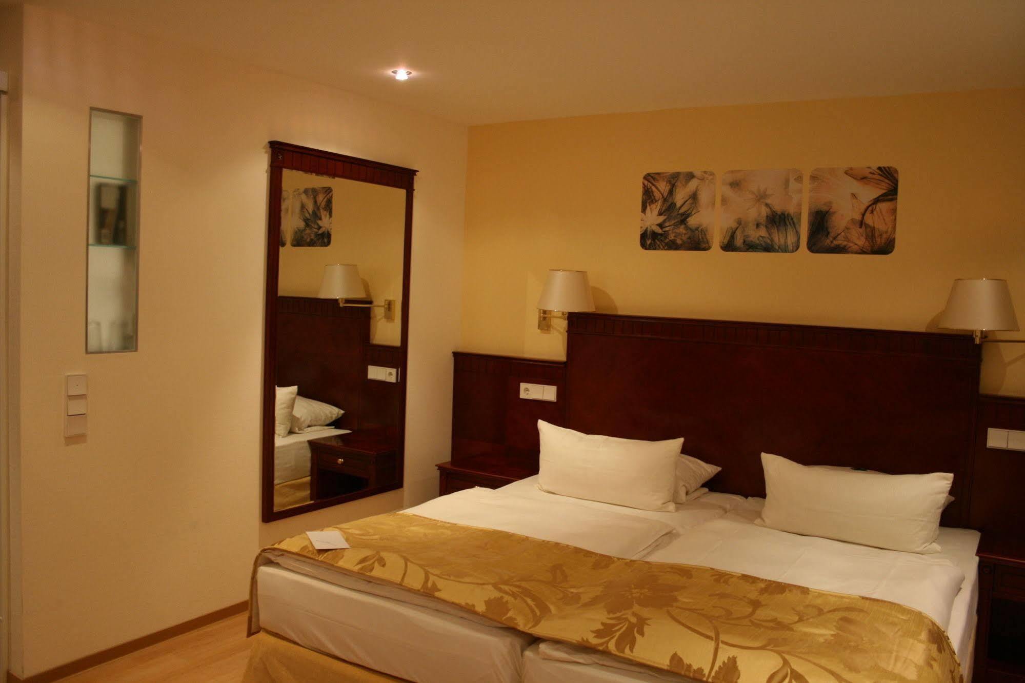 Marburger Hof Hotel Kültér fotó